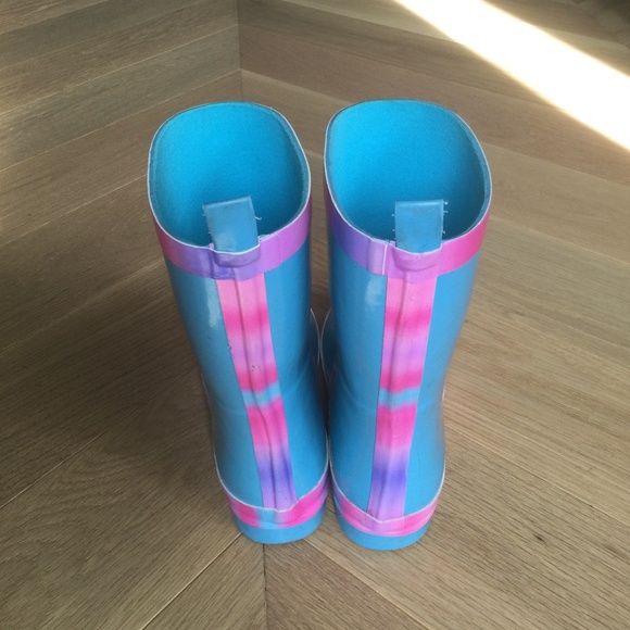 Hatley Girl's Fun Hearts Shiny Rain Boots Aqua and pink - Picture 6 of 9